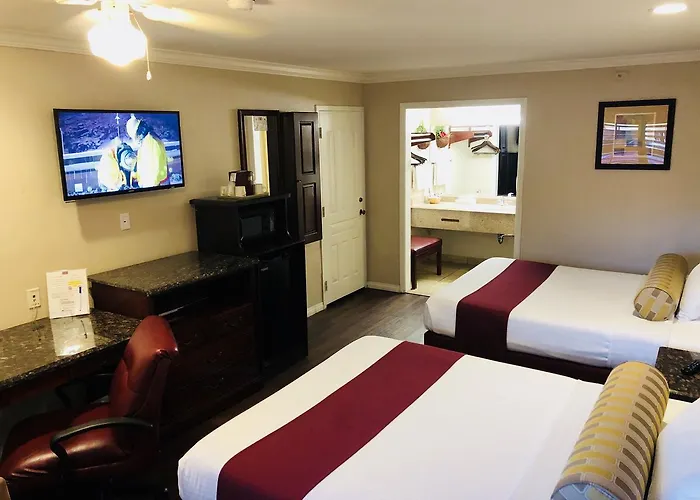 Dynasty Suites Hotel