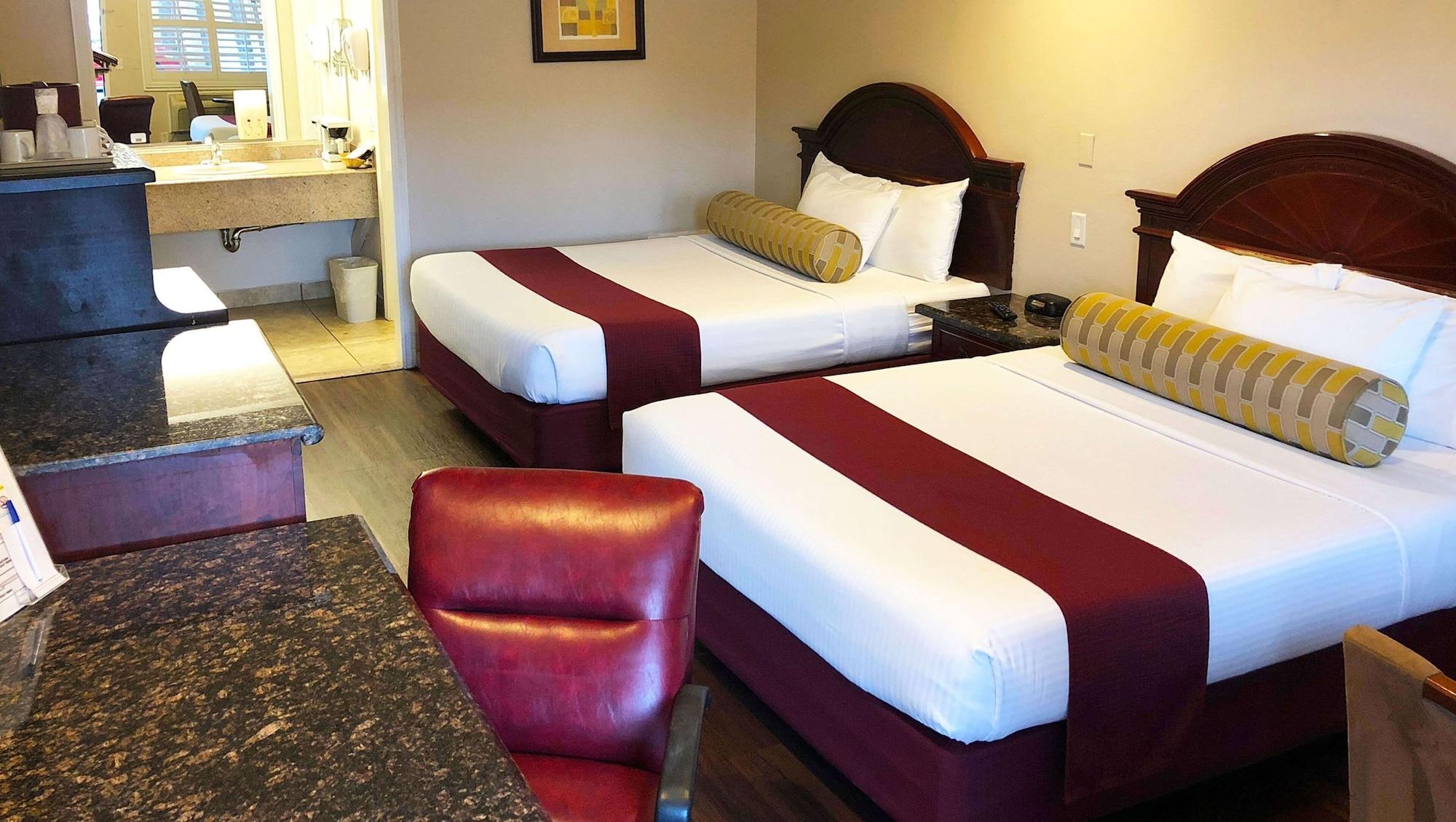 Dynasty Hotel Riverside