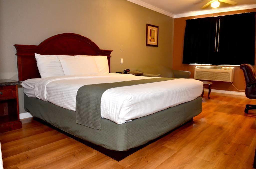 Hotel Dynasty 2*